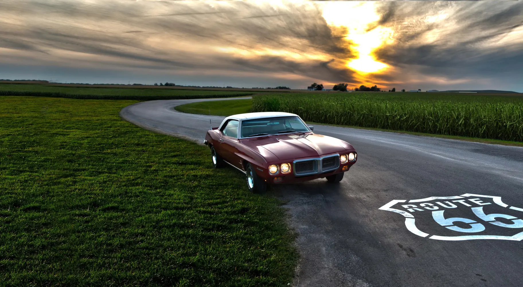 Car stopped on Route 66